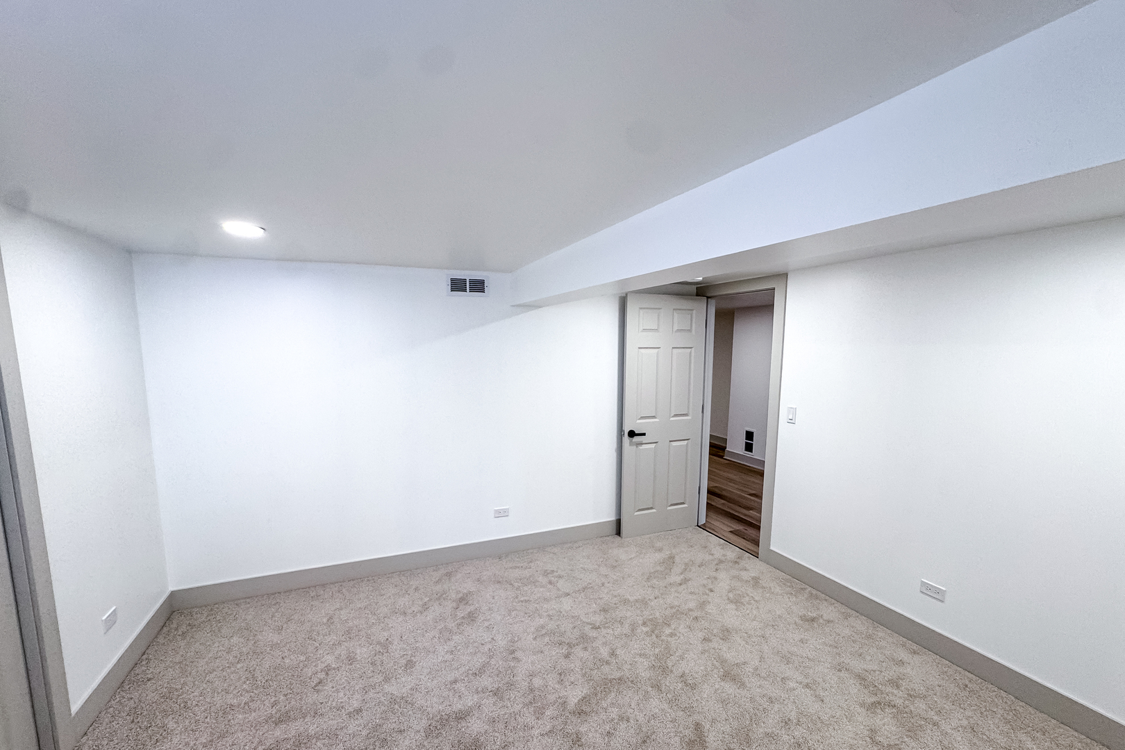129 Monument Avenue Barrington, IL 60010 - Photo 24 of 30
