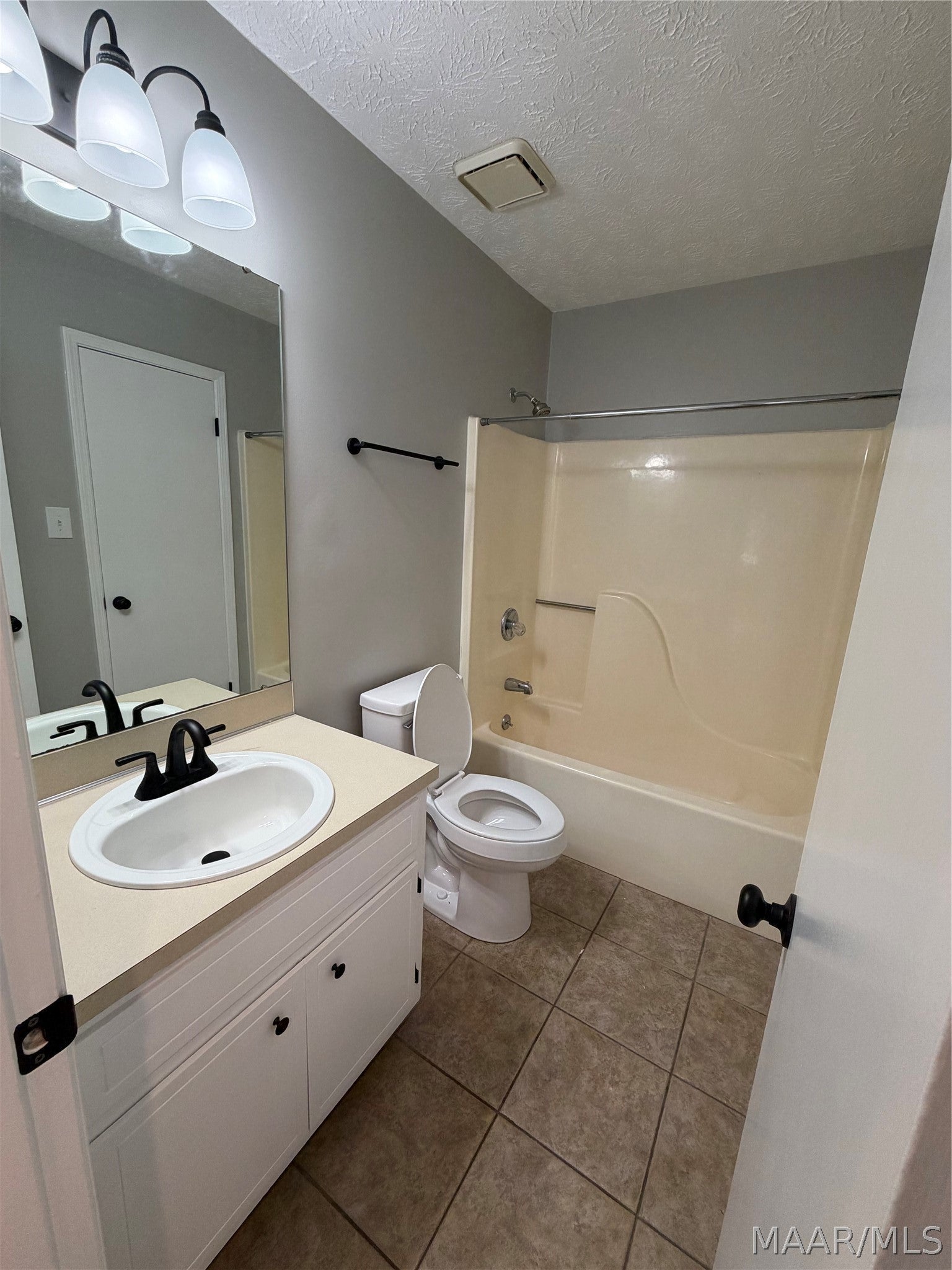 463 Durden Road, Unit A Prattville, AL 36067 - Photo 9 of 25 Gallery Image 9