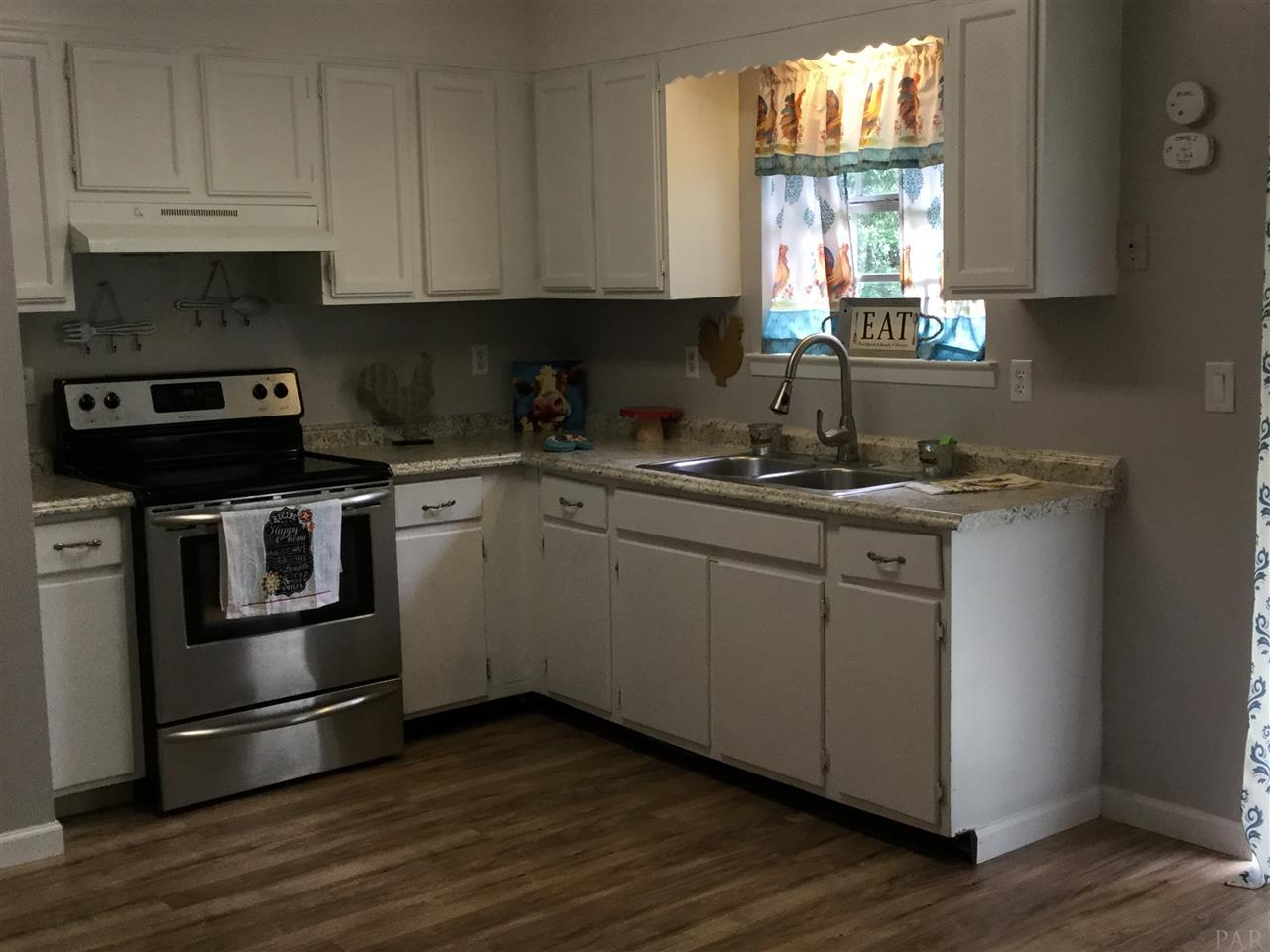 219 Santa Rosa Road Cantonment, FL 32533 - Photo 3 of 16