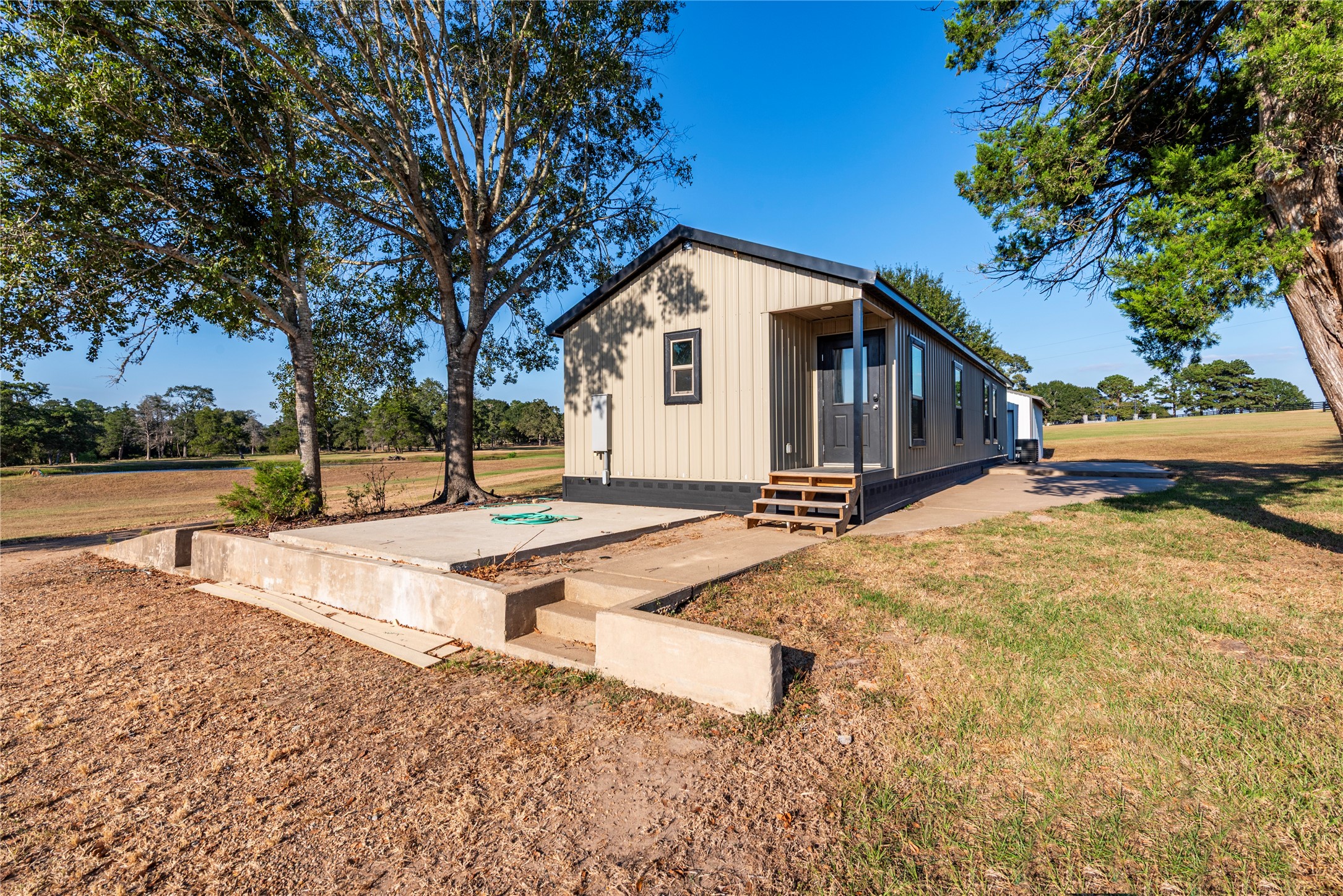 3677 Reinhardt Road Bellville, TX 77418 - Photo 20 of 41