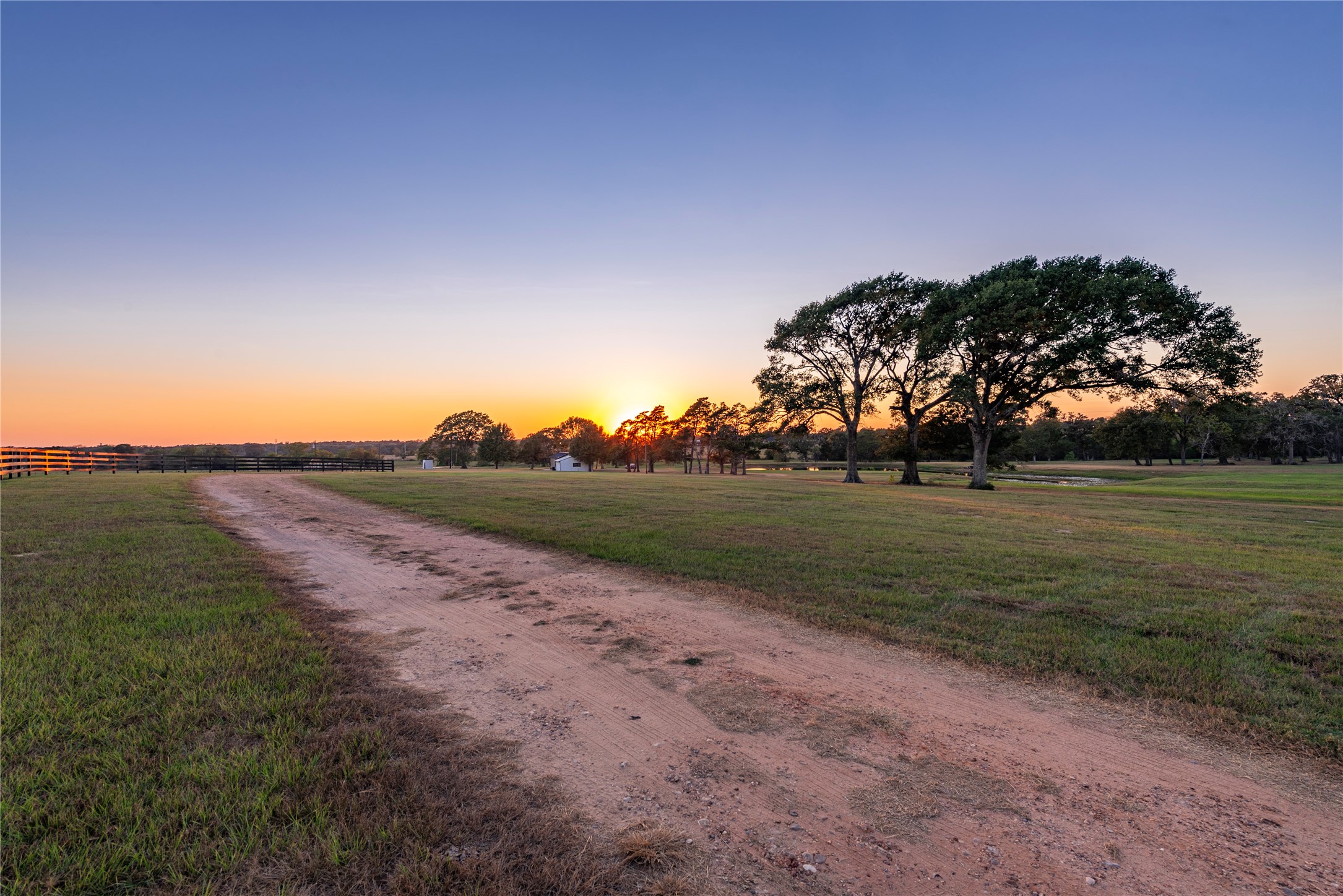 3677 Reinhardt Road Bellville, TX 77418 - Photo 30 of 41