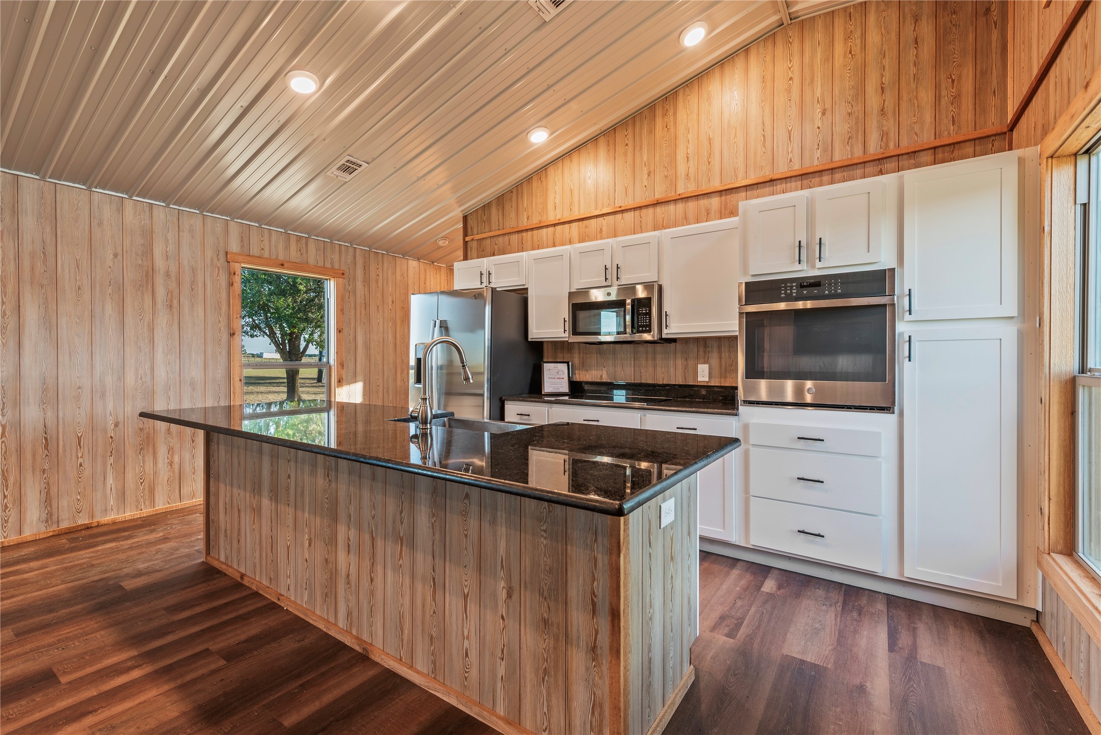 3677 Reinhardt Road Bellville, TX 77418 - Photo 10 of 41