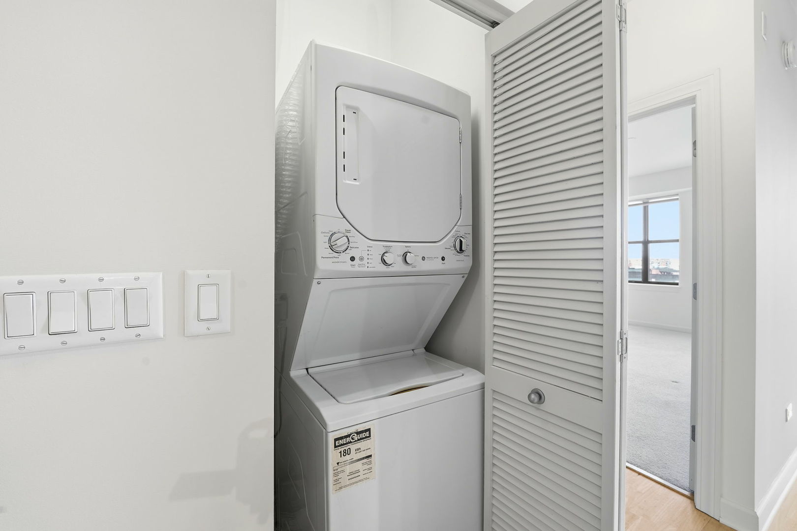 451 West Huron Street, Unit 702 Chicago, IL 60654 - Photo 15 of 23