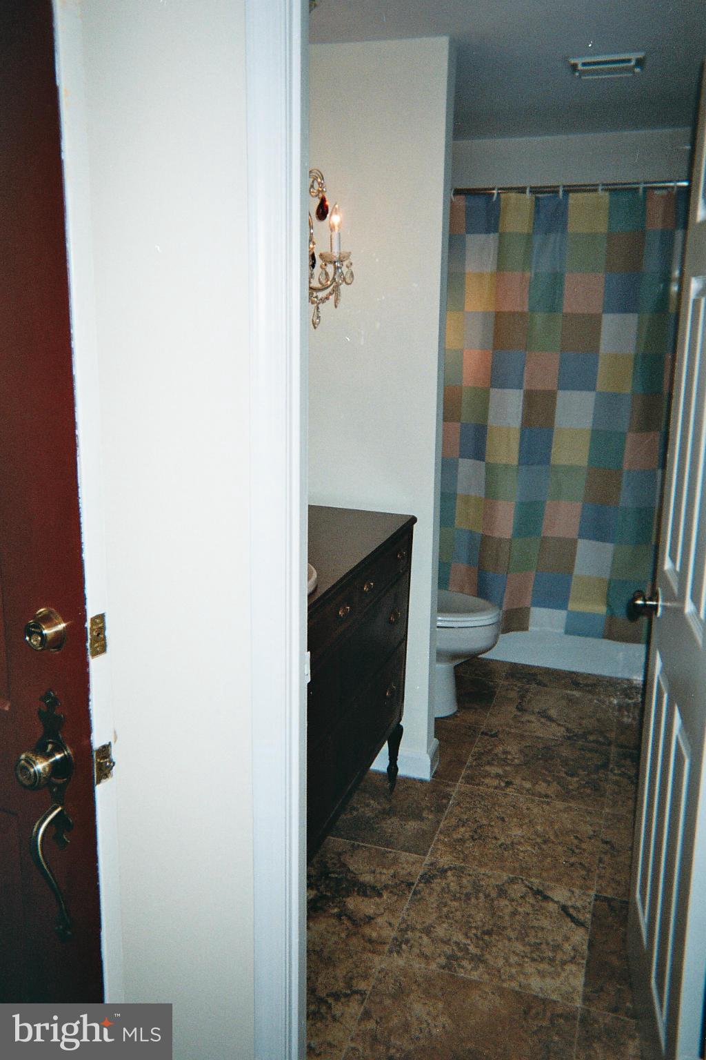 5712 Roland Avenue, Unit 3C Baltimore, MD 21210 - Photo 14 of 17 Bath