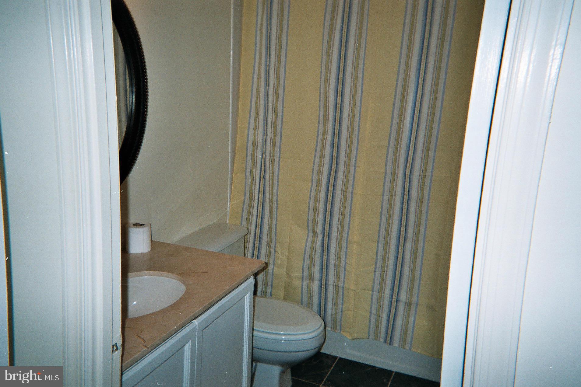 5712 Roland Avenue, Unit 3C Baltimore, MD 21210 - Photo 16 of 17 Bath