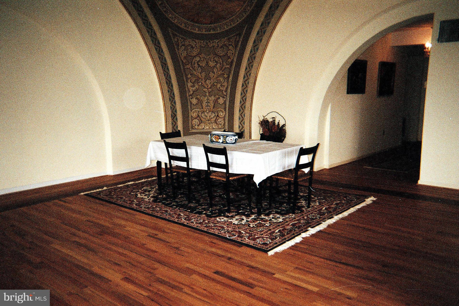 5712 Roland Avenue, Unit 3C Baltimore, MD 21210 - Photo 7 of 17 Dining Room