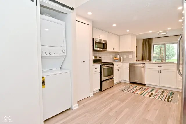 $2,000 | 9477 Aberdare Drive, Indianapolis, IN 46250