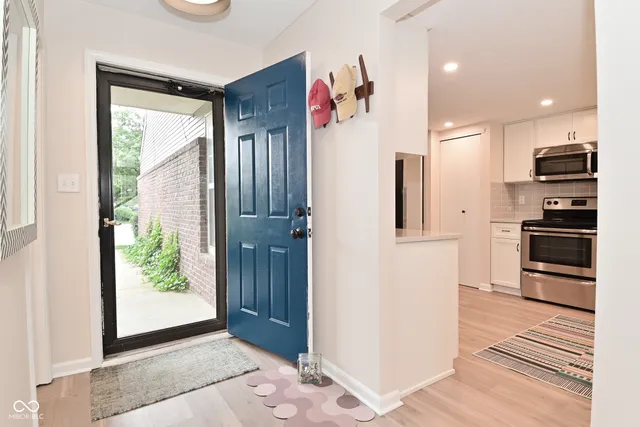 $2,000 | 9477 Aberdare Drive, Indianapolis, IN 46250