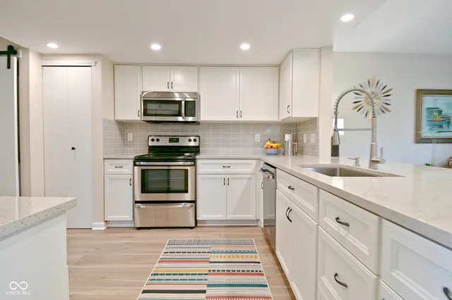 $2,000 | 9477 Aberdare Drive, Indianapolis, IN 46250