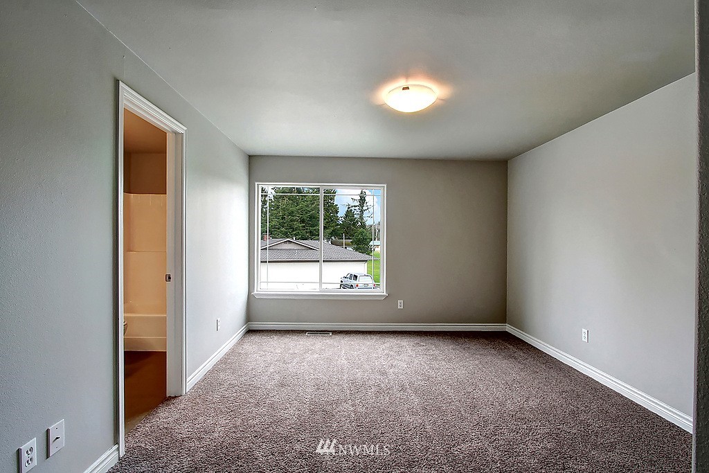 423 Rowland Road Sedro-Woolley, WA 98284 - Photo 12 of 17 Gallery Image 12