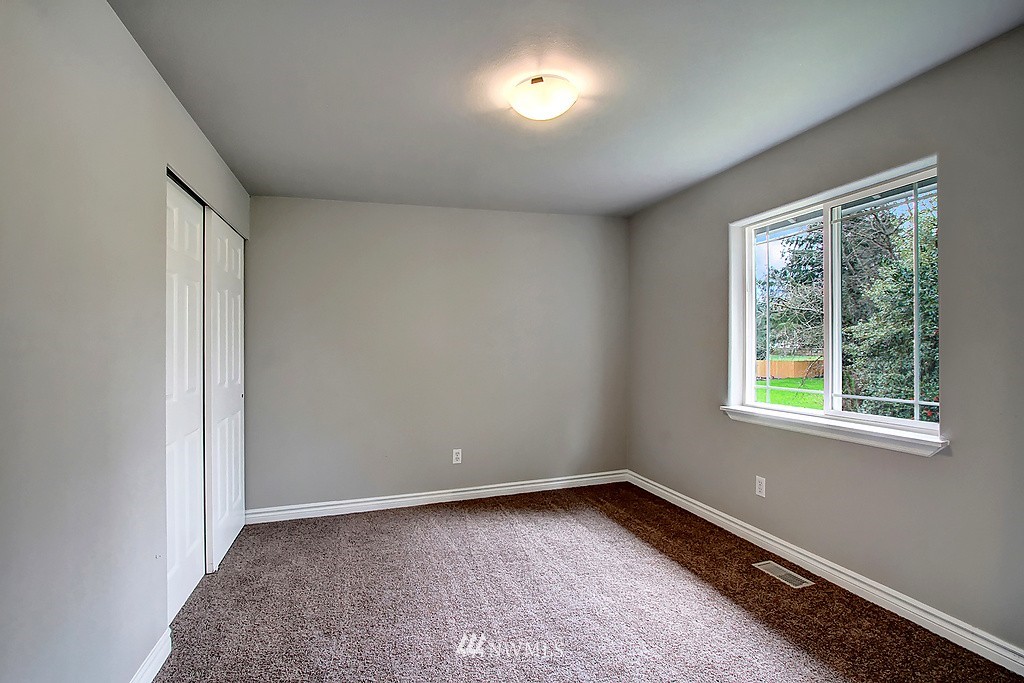 423 Rowland Road Sedro-Woolley, WA 98284 - Photo 15 of 17 Gallery Image 15
