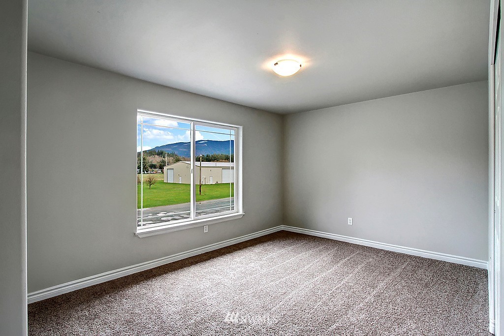 423 Rowland Road Sedro-Woolley, WA 98284 - Photo 16 of 17 Gallery Image 16