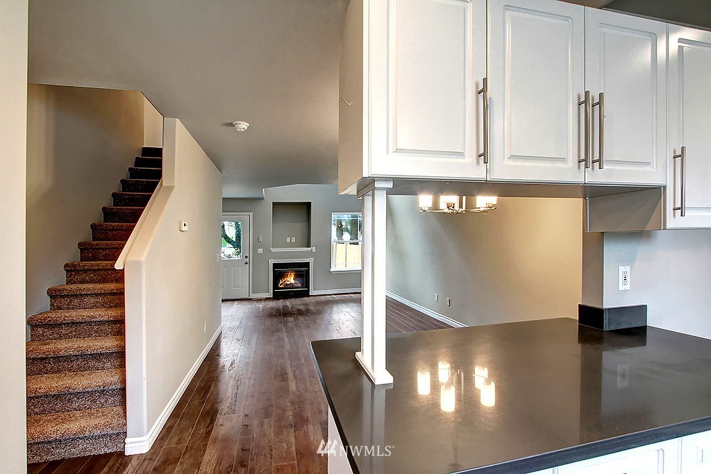 423 Rowland Road Sedro-Woolley, WA 98284 - Photo 5 of 17 Gallery Image 5