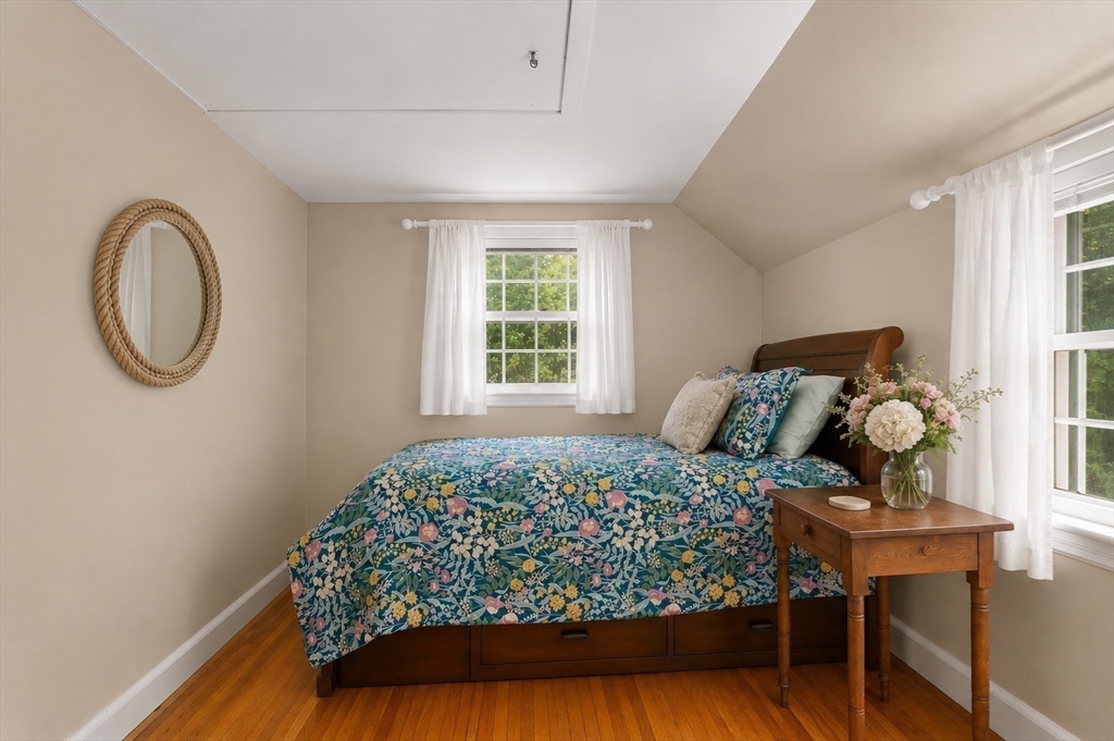 34 Sheridan Road Wellesley, MA 02481 - Photo 10 of 14