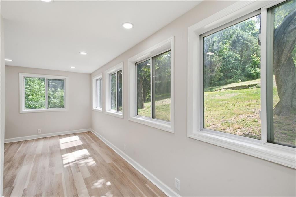 985 Blackhawk Road Beaver Falls, PA 15010 - Photo 7 of 31