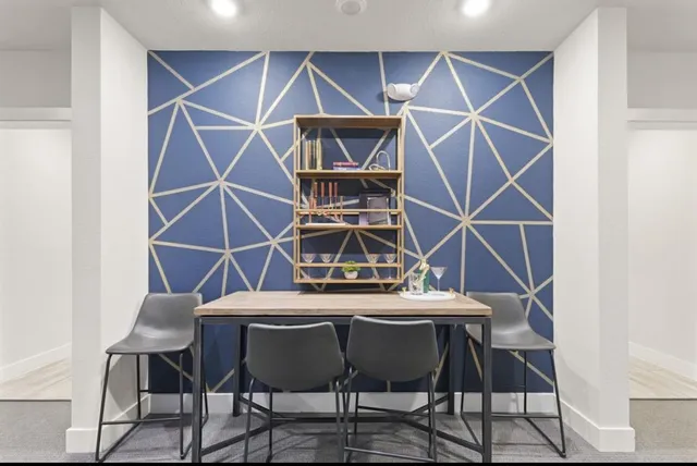 $2,900 | 6804 Westview Drive, Unit 1307, Houston, TX 77055