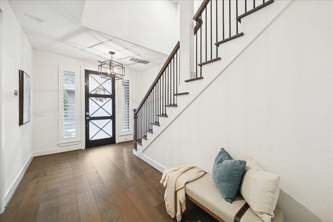 1122 Thompson Street Houston, TX 77007 - Photo 3 of 25