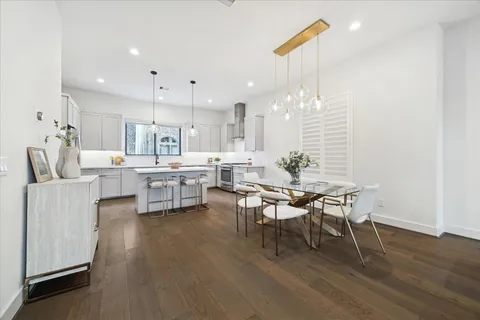 $539,999 | 1122 Thompson Street, Houston, TX 77007