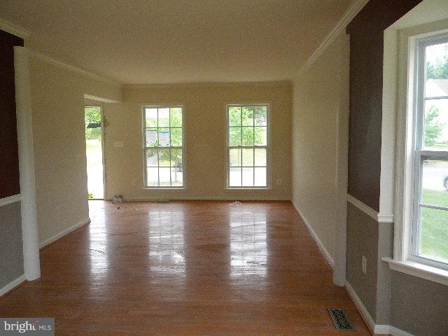 10006 Paxton Road Randallstown, MD 21133 - Photo 5 of 19 Interior (General)