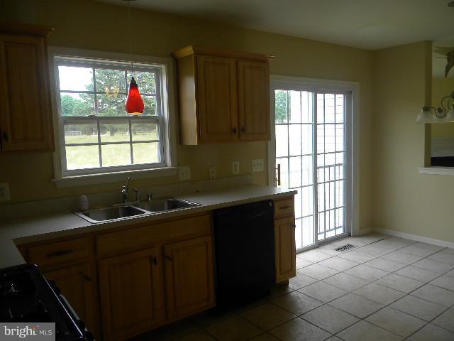 10006 Paxton Road Randallstown, MD 21133 - Photo 8 of 19 Kitchen