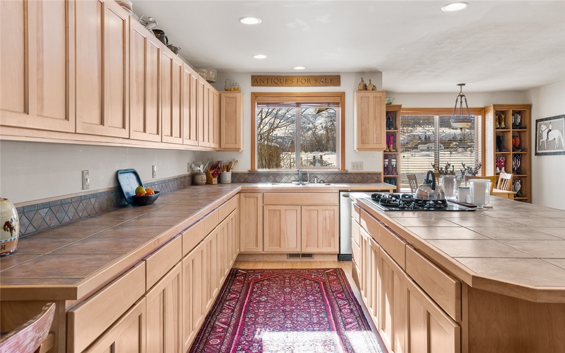 5452 Cove Road Ellensburg, WA 98926 - Photo 17 of 40 Gallery Image 17