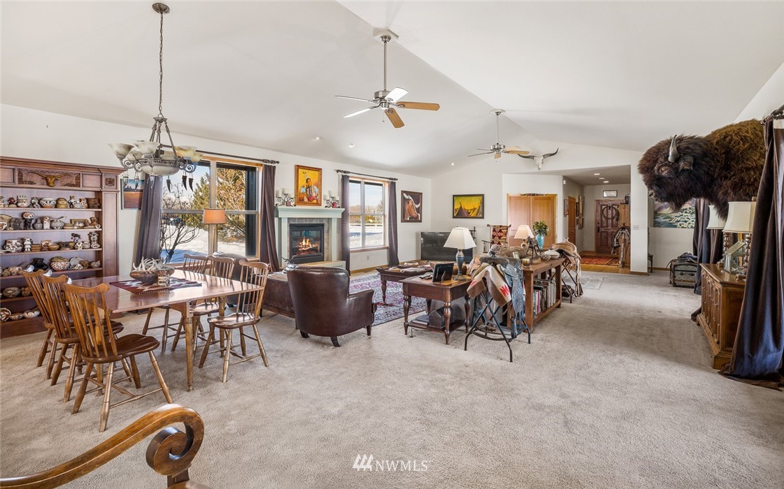 5452 Cove Road Ellensburg, WA 98926 - Photo 10 of 40 Gallery Image 10
