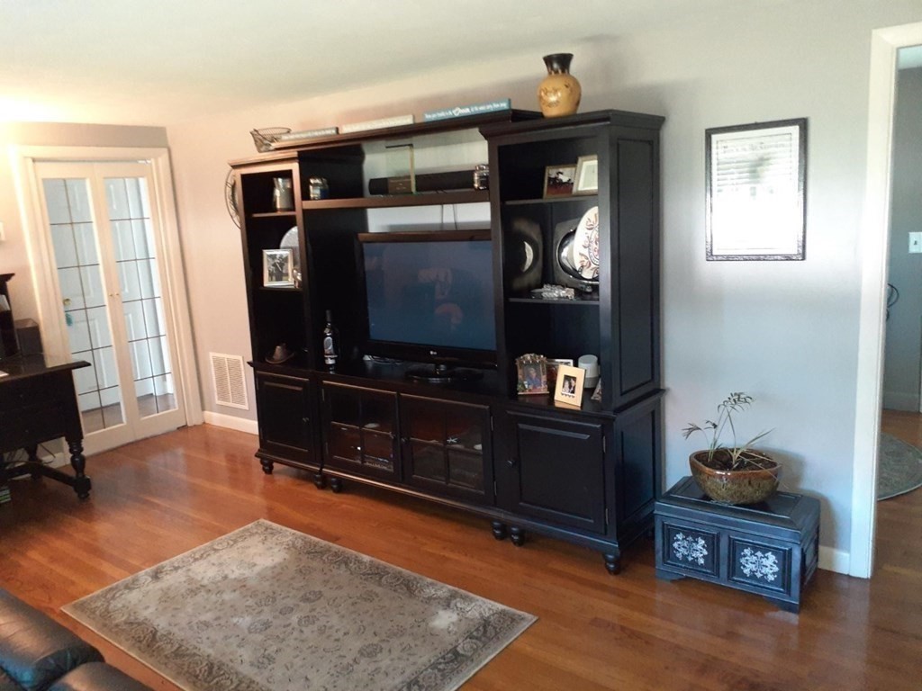 173 Arnold Road Marshfield, MA 02050 - Photo 19 of 33 Gallery Image 19