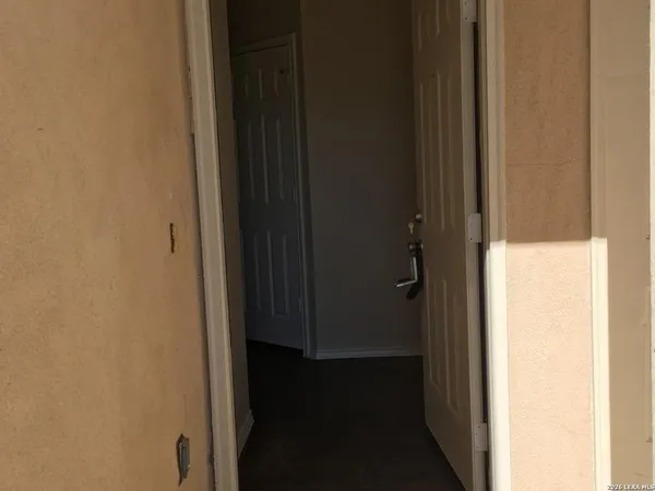 $1,100 | 10610 Mathom Landing, Unit 1, Universal City, TX 78148