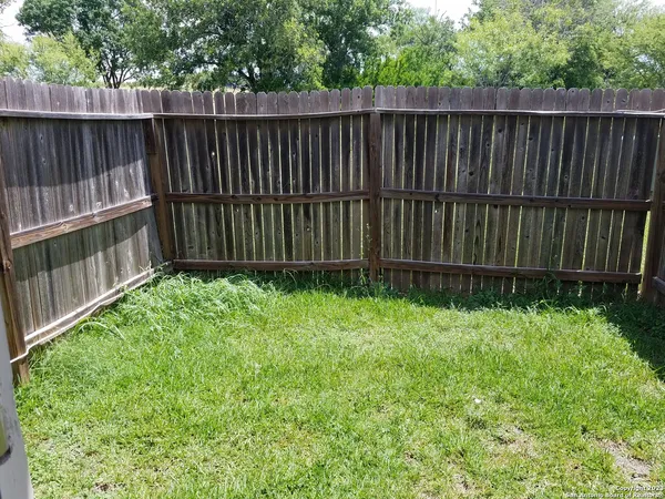 $1,225 | 10610 Mathom Landing, Unit 1, Universal City, TX 78148