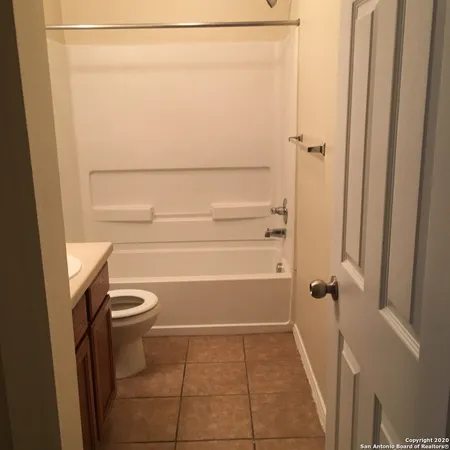 $1,225 | 10610 Mathom Landing, Unit 1, Universal City, TX 78148
