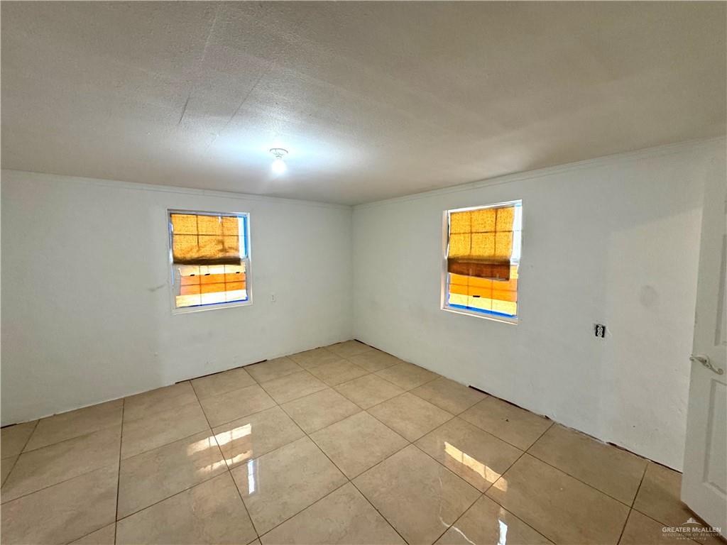 6611 Roulette Street Edinburg, TX 78542 - Photo 10 of 22 1/6