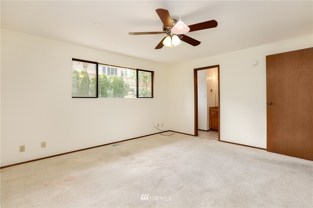324 221st Street Southwest Bothell, WA 98021 - Photo 11 of 25