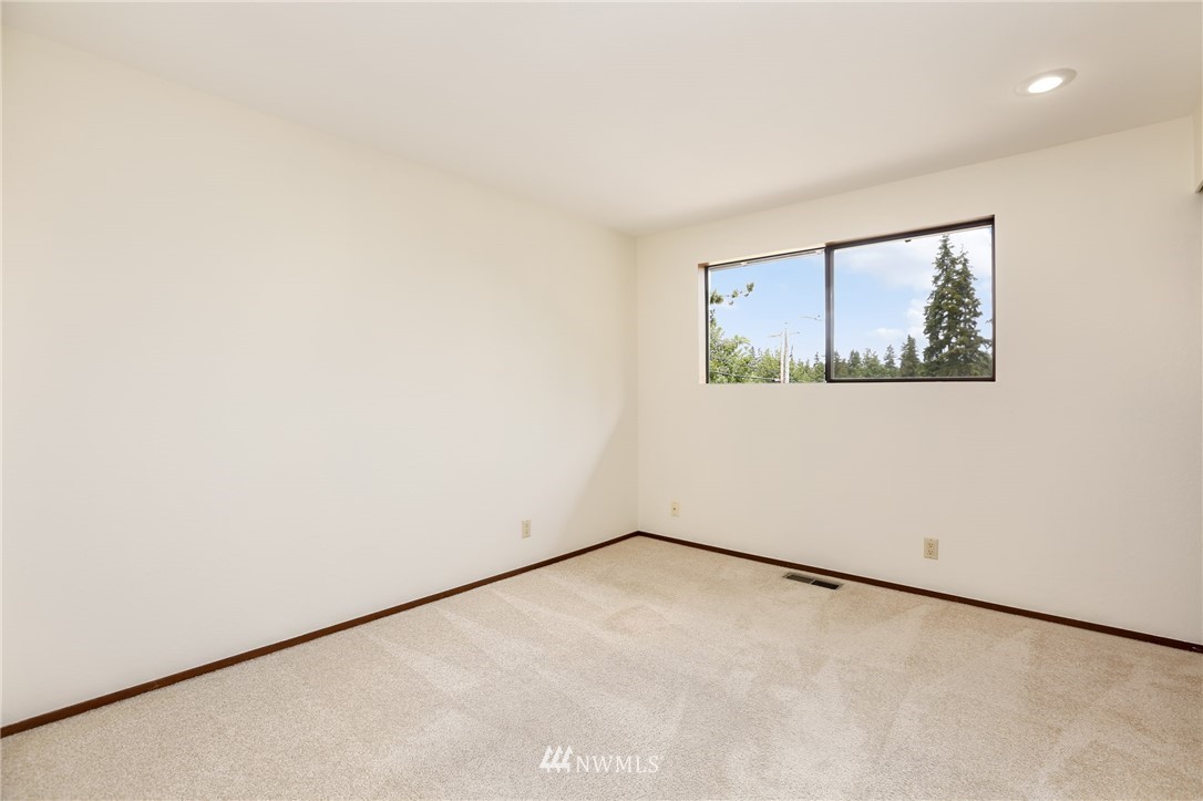 324 221st Street Southwest Bothell, WA 98021 - Photo 15 of 25