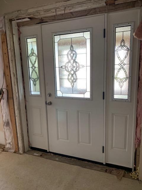 427 Ridge Road Lisbon, ME 04252 - Photo 7 of 17 427 Ridge front door