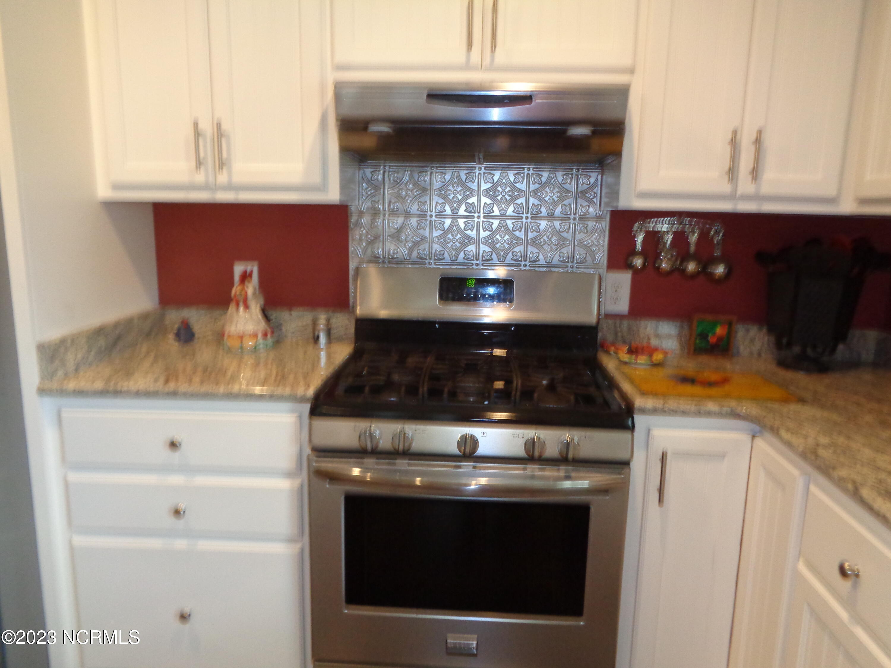2137 Joe Temple Road Kinston, NC 28504 - Photo 20 of 65 Kitchen