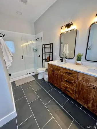 $699,900 | 29100 Monroe Road 436, Paris, MO 65275