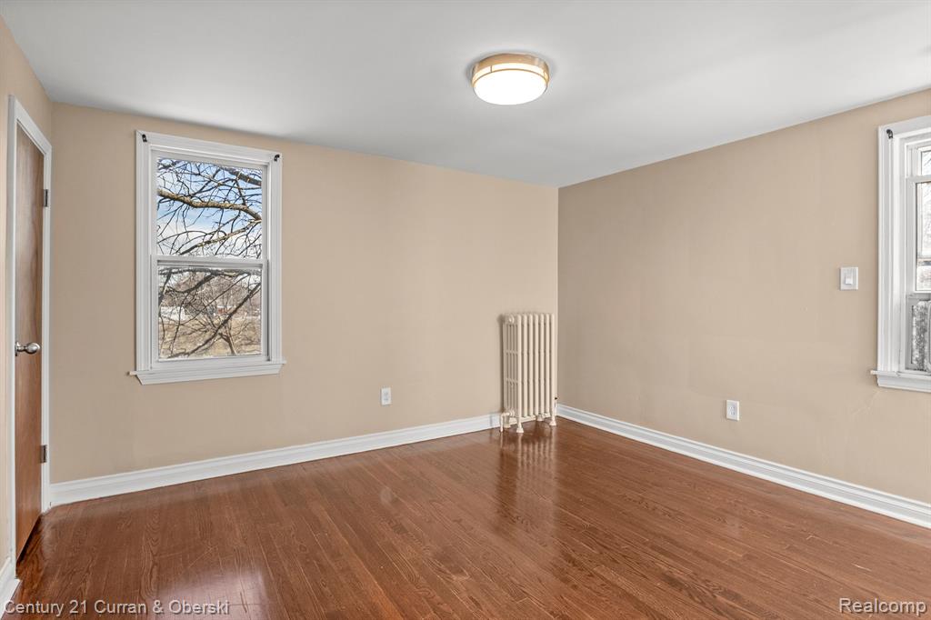 20634 Ridgemont Road Harper Woods, MI 48225 - Photo 31 of 38