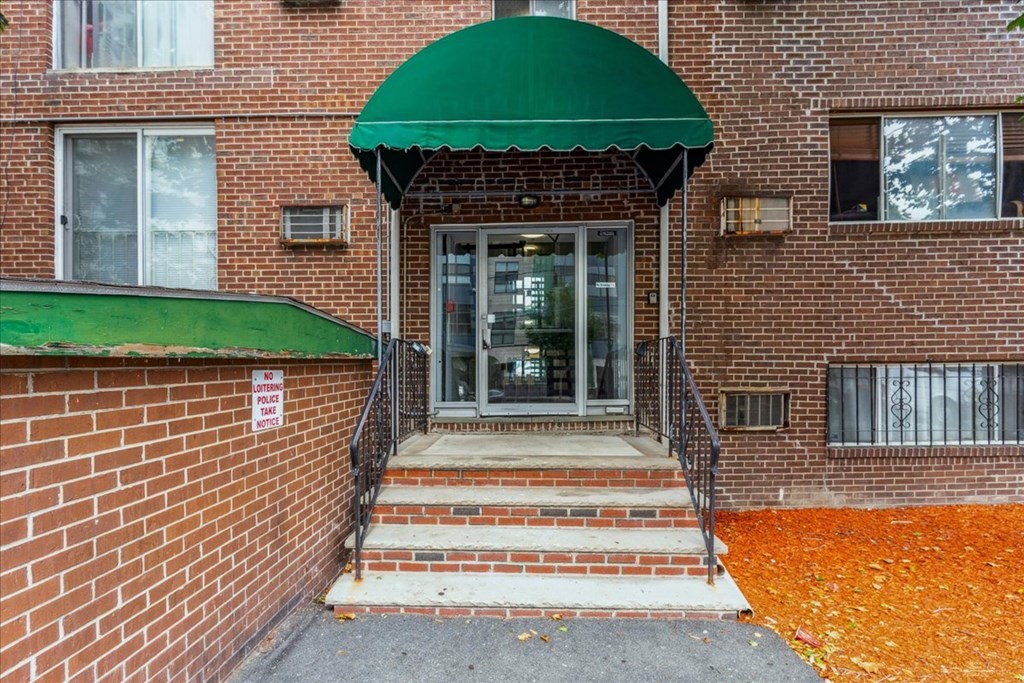 124 Addison Street, Unit 10 Chelsea, MA 02150 - Photo 17 of 25 Gallery Image 17