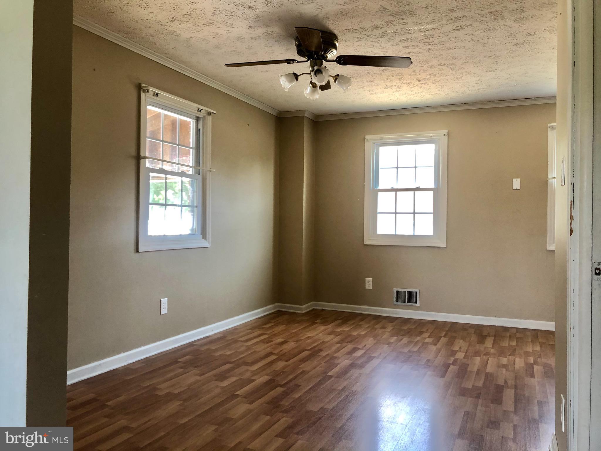 8222 North Boundary Road Baltimore, MD 21222 - Photo 11 of 24
