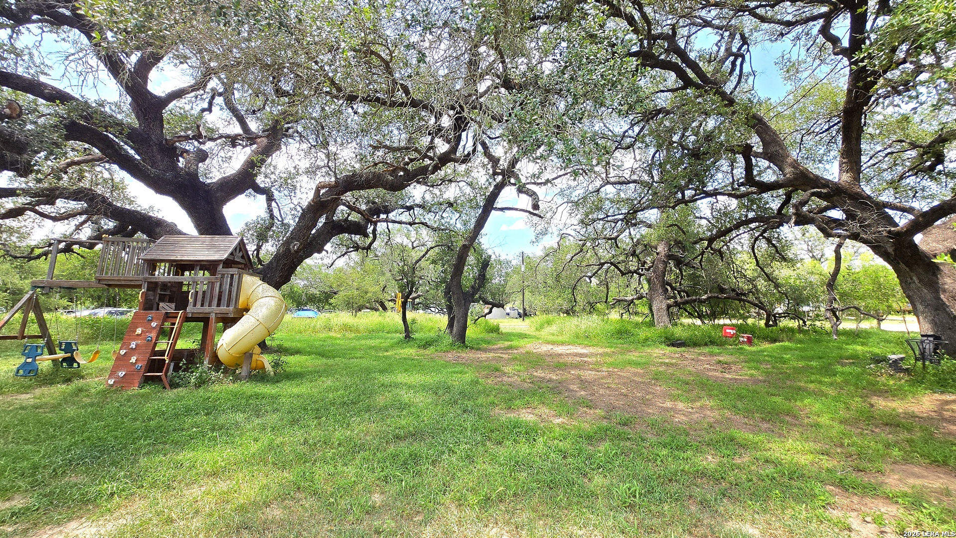 289 Zigmond Road Poteet, TX 78065 - Photo 19 of 37
