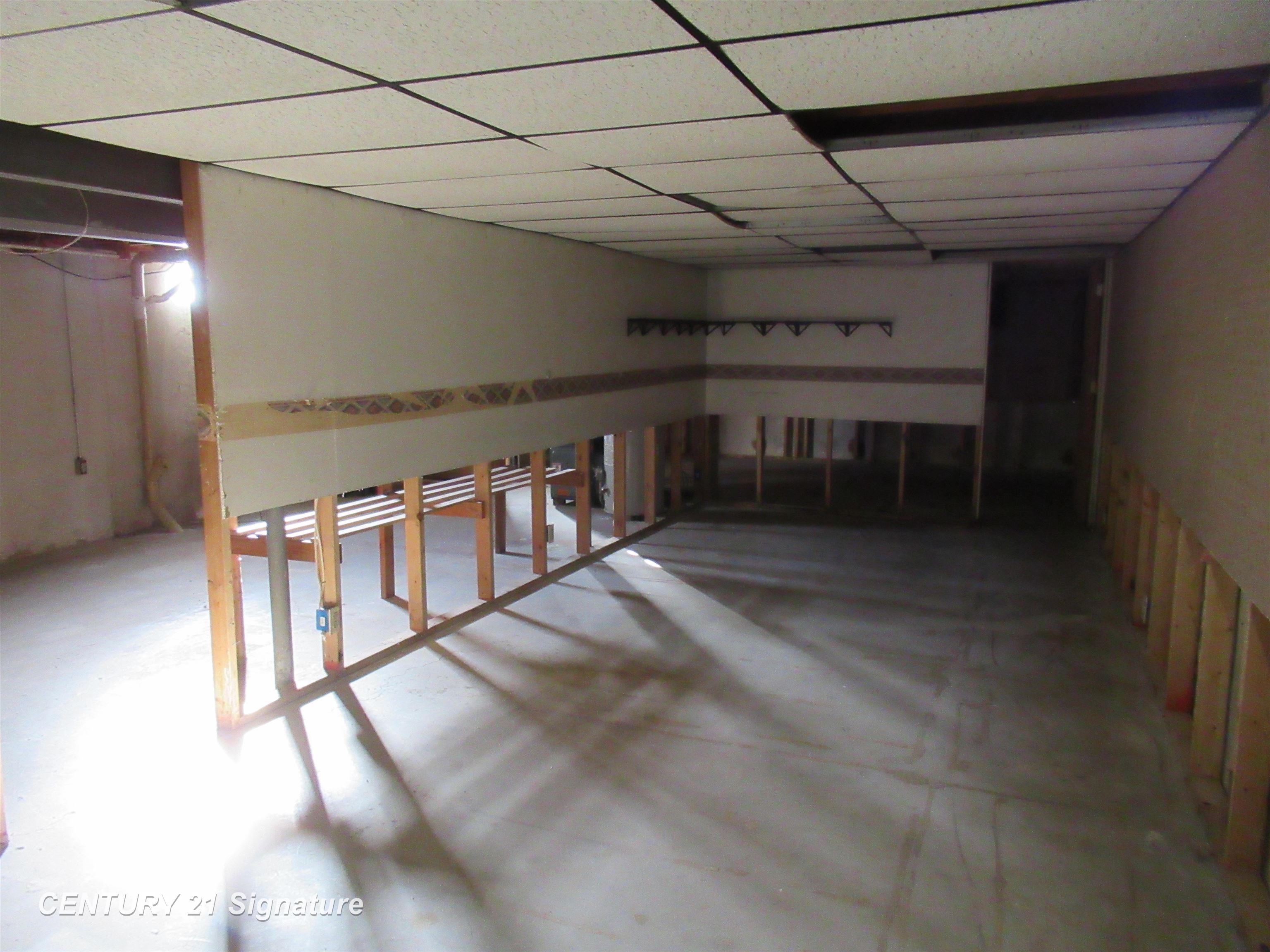 7283 Calkins Road Flint, MI 48532 - Photo 20 of 35