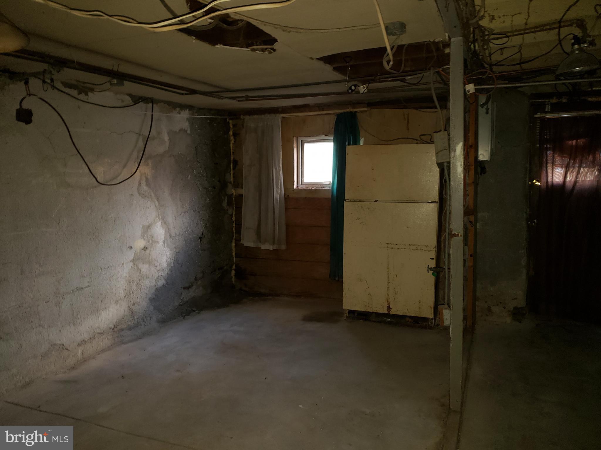 205 Golf Road Darby, PA 19023 - Photo 15 of 16
