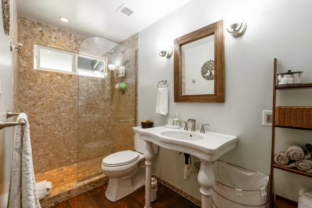 a view of livingroom with furniture and wooden floor