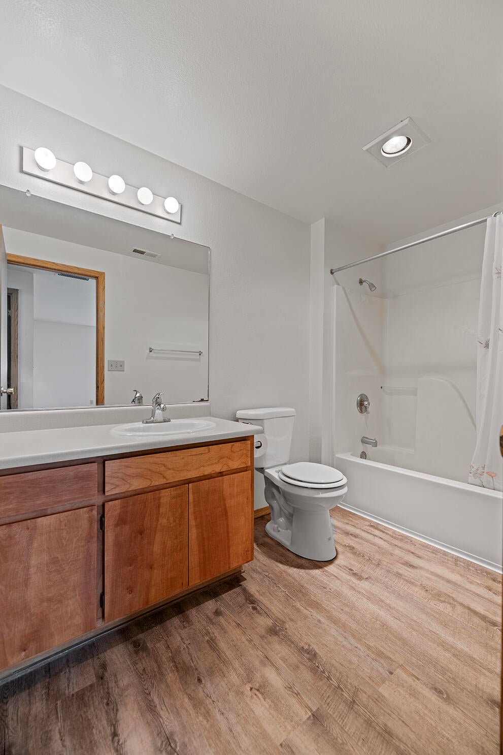 731 Maple Street Central Point, OR 97502 - Photo 12 of 27 13