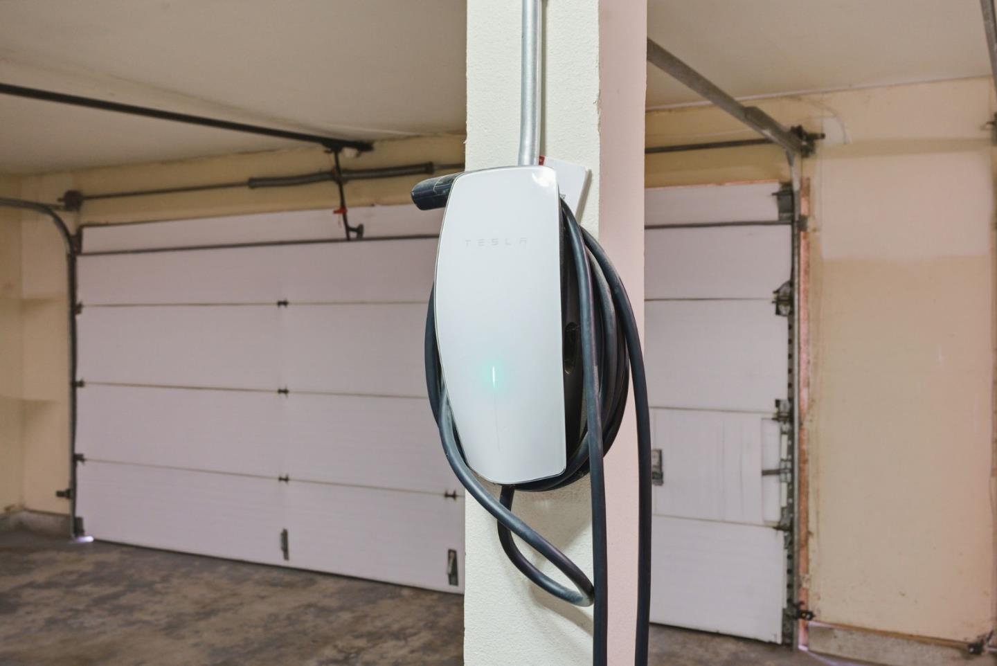 1242 Wagon Way Gilroy, CA 95020 - Photo 15 of 48