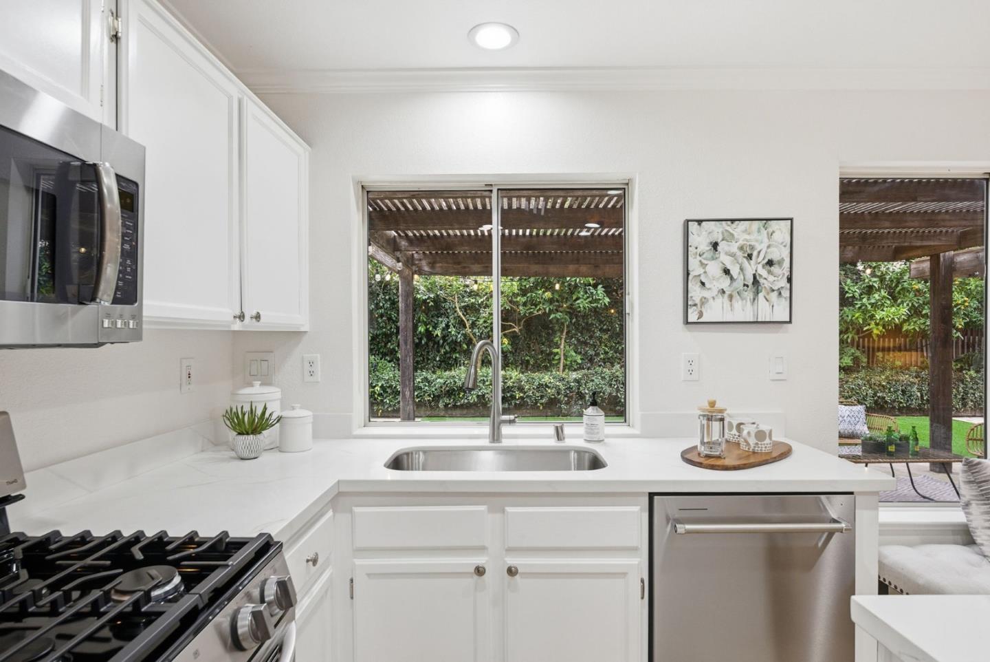 1242 Wagon Way Gilroy, CA 95020 - Photo 21 of 48