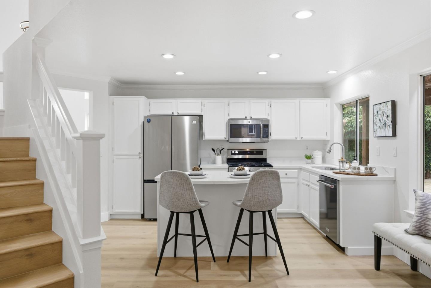 1242 Wagon Way Gilroy, CA 95020 - Photo 22 of 48