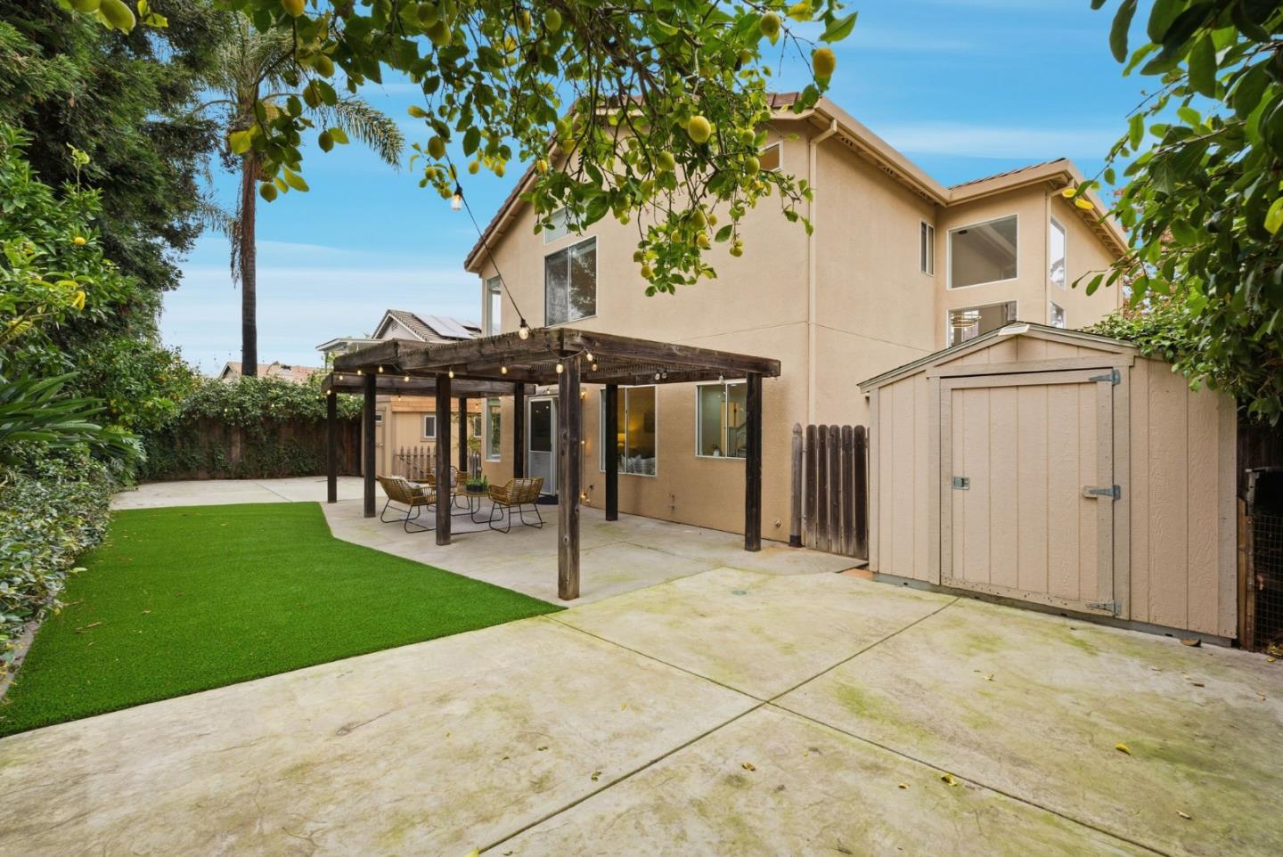 1242 Wagon Way Gilroy, CA 95020 - Photo 37 of 48