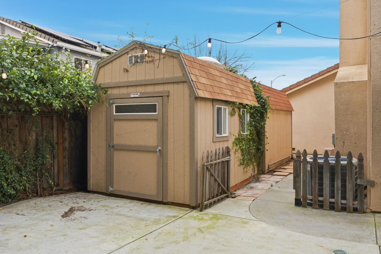 1242 Wagon Way Gilroy, CA 95020 - Photo 40 of 48