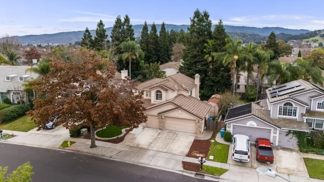 $1,050,000 | 1242 Wagon Way, Gilroy, CA 95020